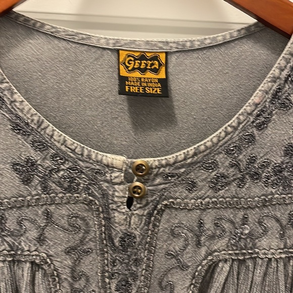 GEETA Indian free size pewter top - Picture 2 of 5